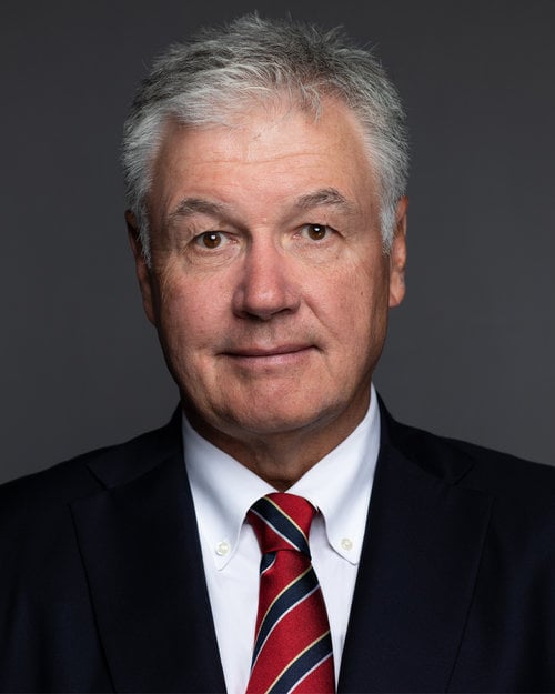 Photo of attorney Stephen J. Summers